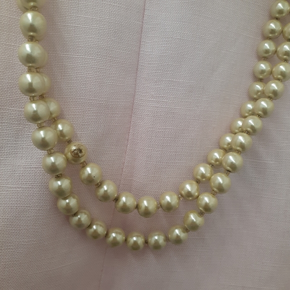 Magnetic Pearl Necklace double Strand Chocker - Picture 3 of 5